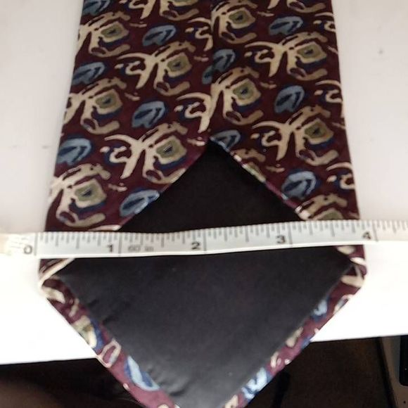 Artisphere Charles Vinson 100 Silk Abstract Pattern Neck Tie - Picture 4 of 7